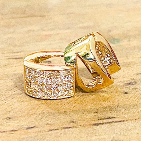 BRINCO MARINA 56 PEDRAS