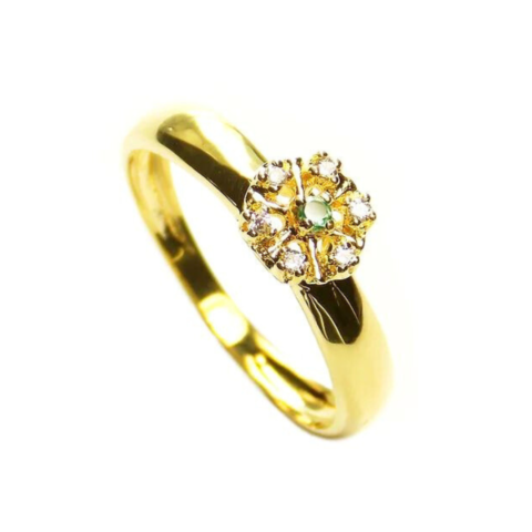 Anel Formatura com 1 pedra central  de 2,0 mm e 6 pedras de 0,8Pts 