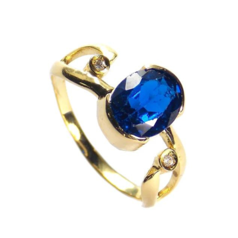 Anel Oval com 1 pedra oval natural ou sintética de 6 x 8 mm e 2 pedras pedras de 0,5 Pts