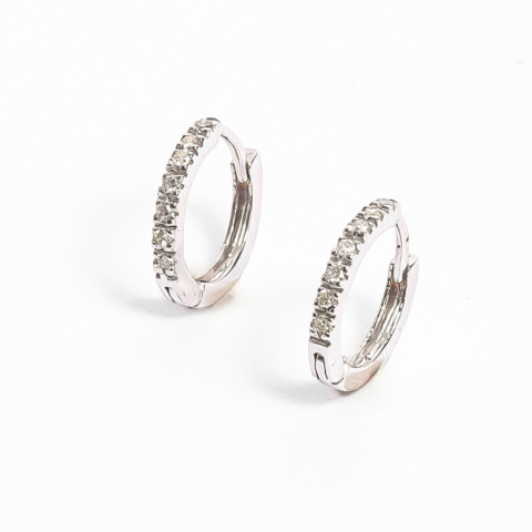 Brinco Segundo  furo  em ouro 18k , 14 pedras